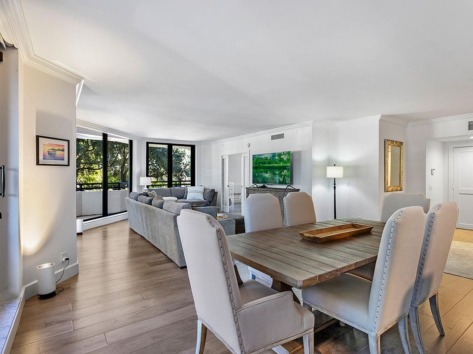 Southporte One At Jonathans Landing Condominiums 3322 Casseekey