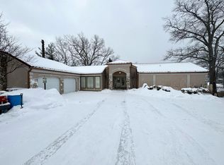 1709 Rood Point Rd, Muskegon, MI 49441