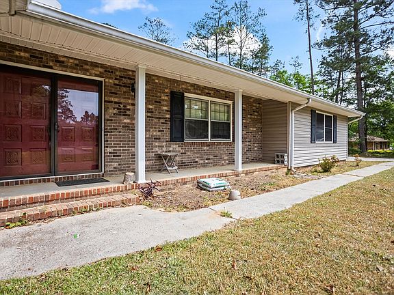3rd image of 2548 Ramblewood Rd