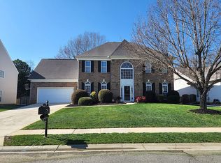 2525 Hampton Glen Ct, Matthews, NC 28105