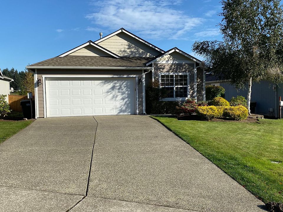 1st image of 2920 Haig Dr SE