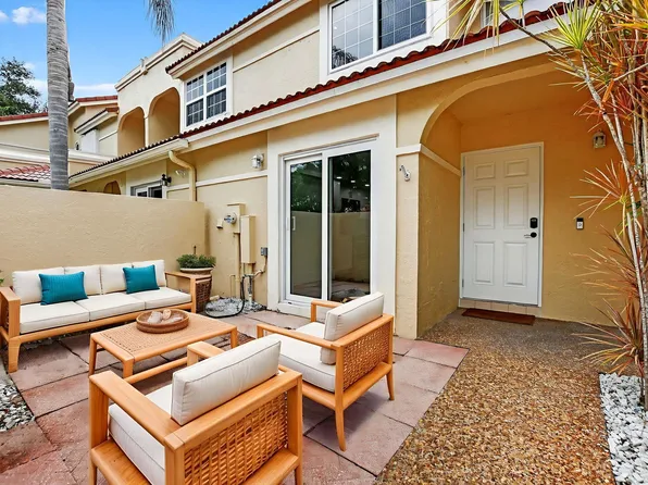 3360 Deer Creek Alba Circle, Deerfield Beach, FL 33442
