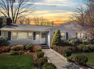 100 Orchard Ridge Rd, Chappaqua, NY 10514