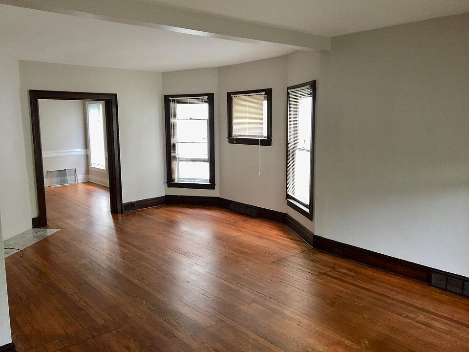 1st image of 797 Ashland Ave #1
