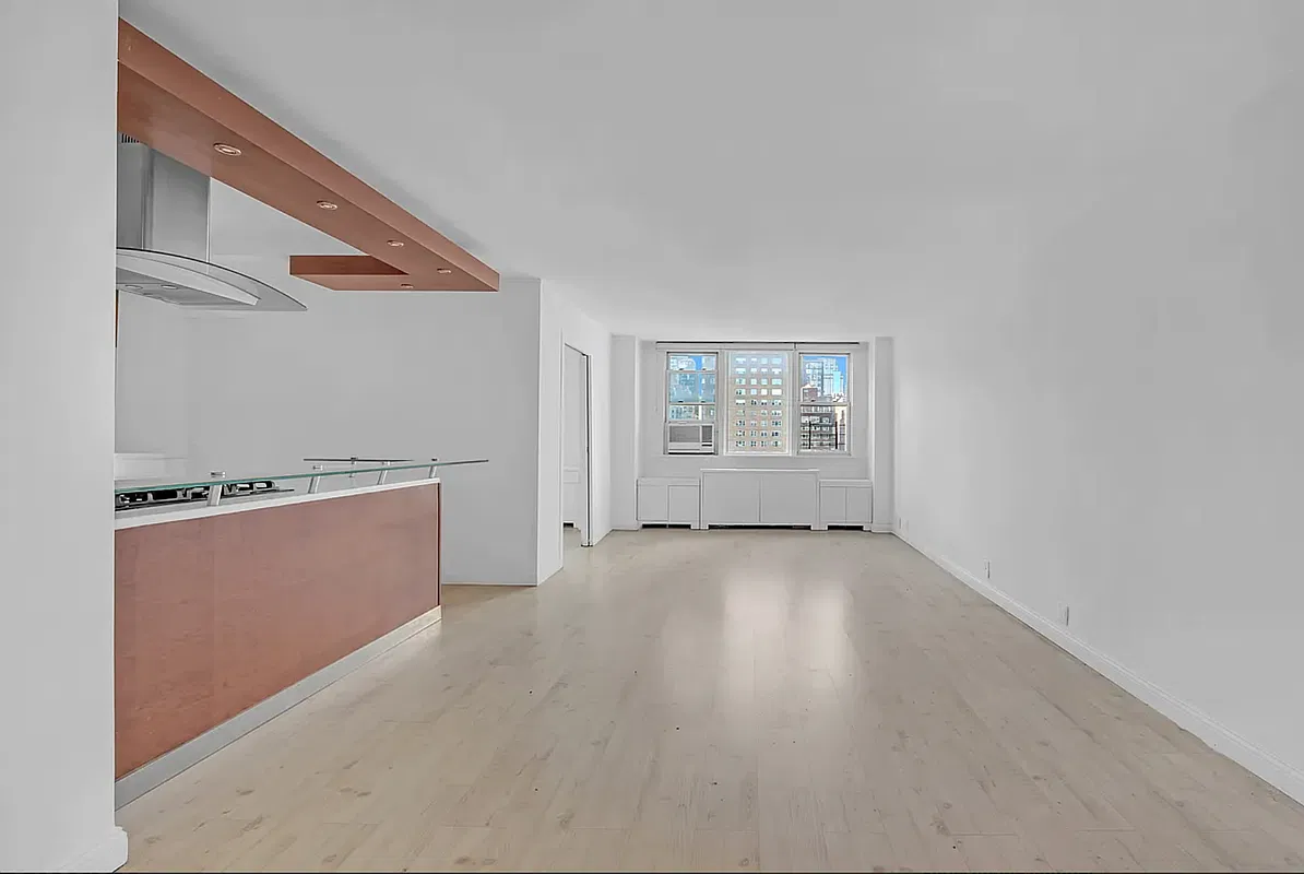 201 East 36th Street 15D
