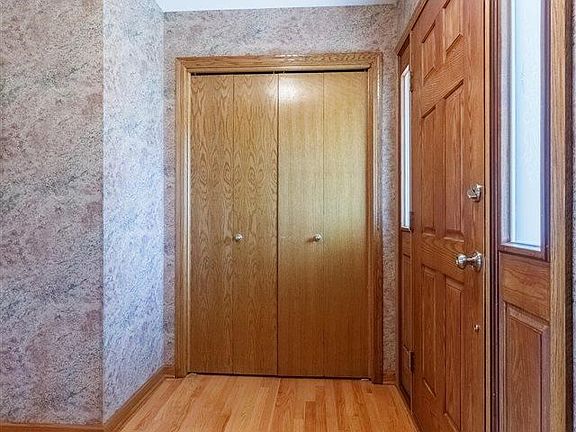 3rd image of 5000 Deer Creek Cir