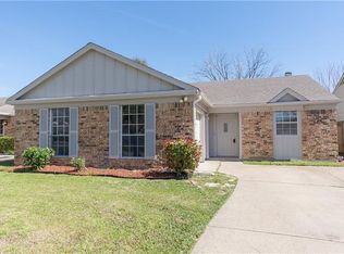 5533 Yaupon Dr, Arlington, TX 76018