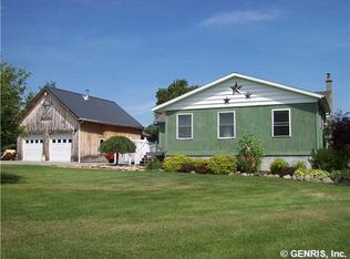 8084 Pierpont Rd, Bloomfield, NY 14469