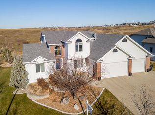 1848 Valley Dr, Bismarck, ND 58503