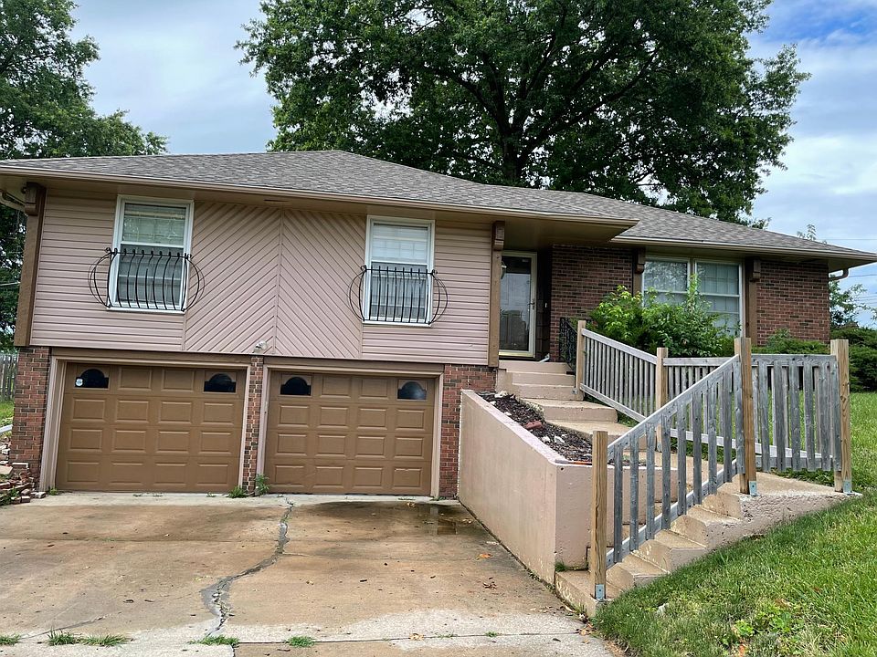 1st image of 5517 Wallace Ave