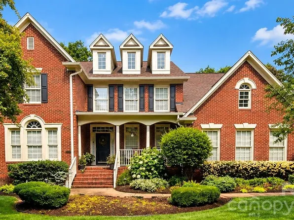 8716 Devonshire Dr, Huntersville, NC 28078