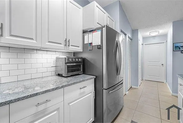 1106 Hyacinth Pl — Photo 12
