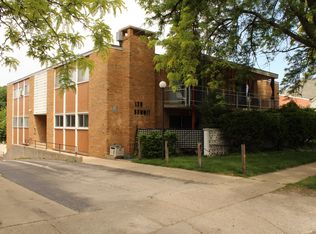 130 Summit St APT 2, Rockford, IL 61107