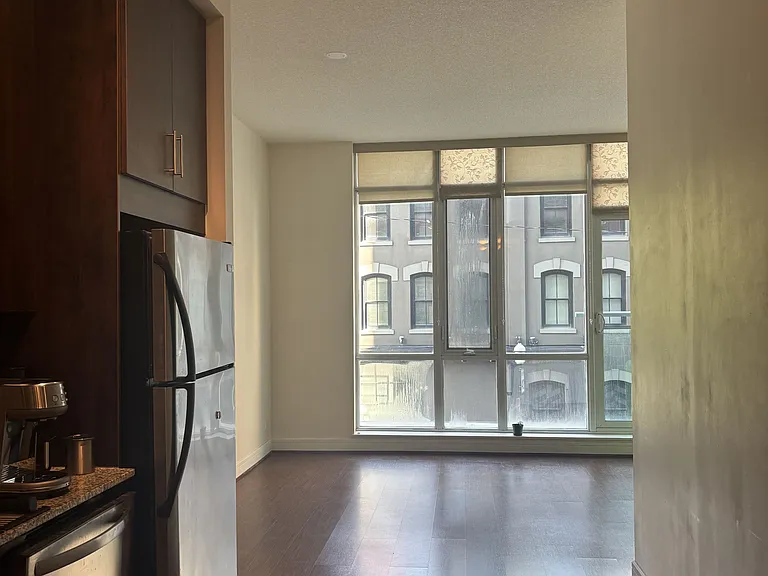 112 George St S #S217 — Photo 11