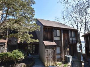 9389 S Pointe Lasalles Dr, Bloomington, IN