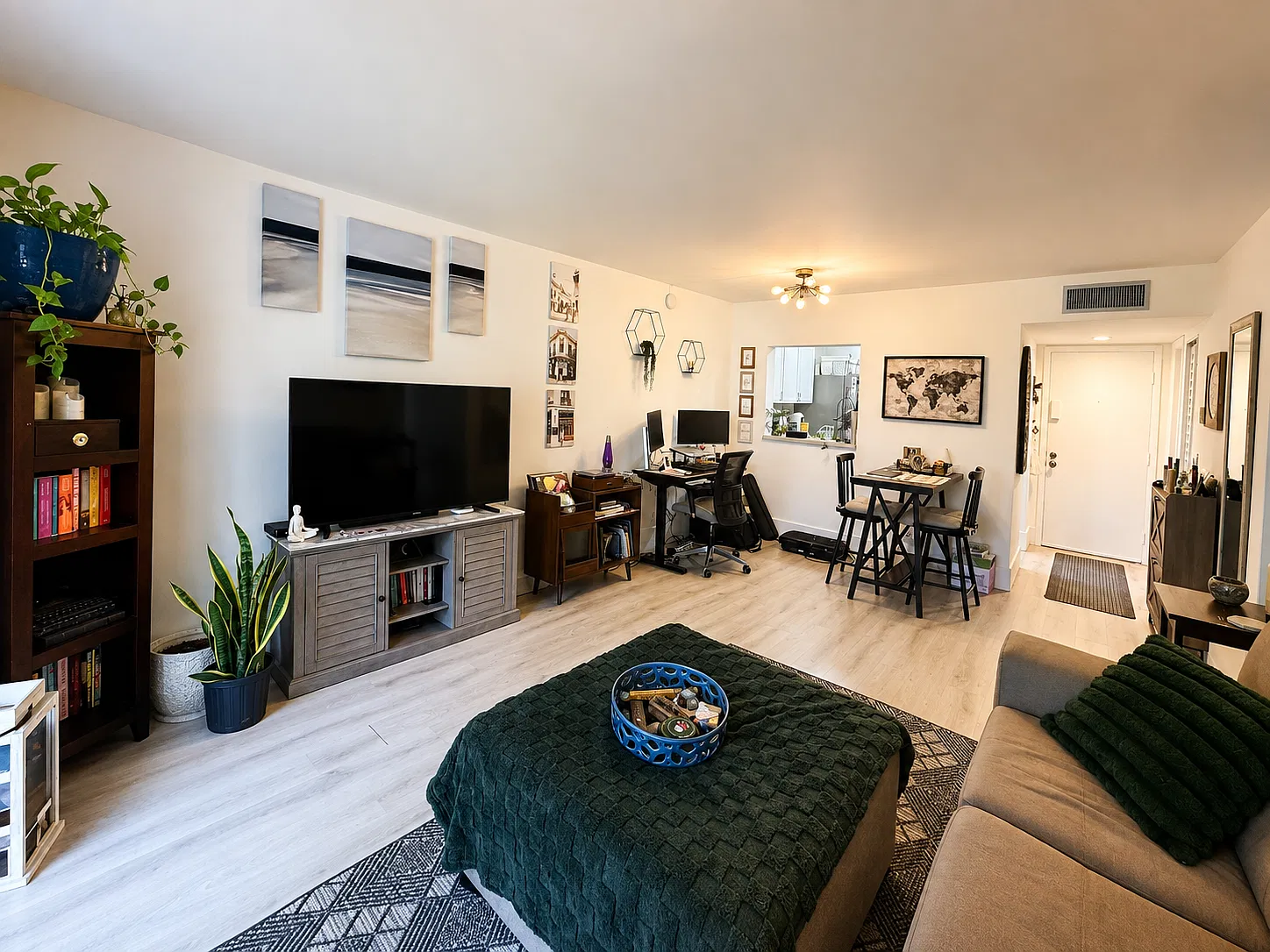 1 bed, 680 sqft, $2,000 — Photo 4