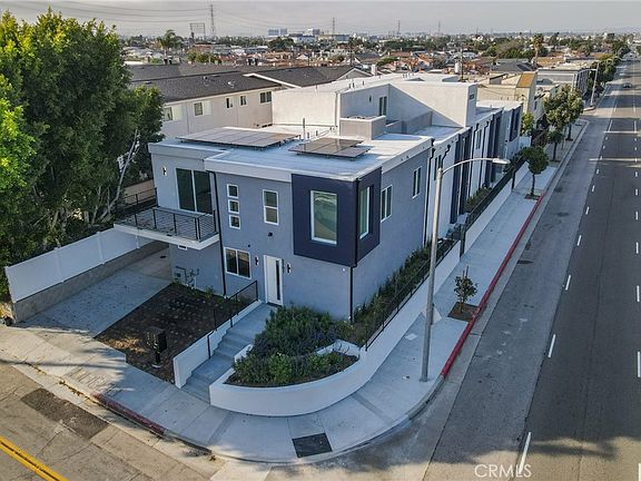 3rd image of 2707 Ruhland Ave