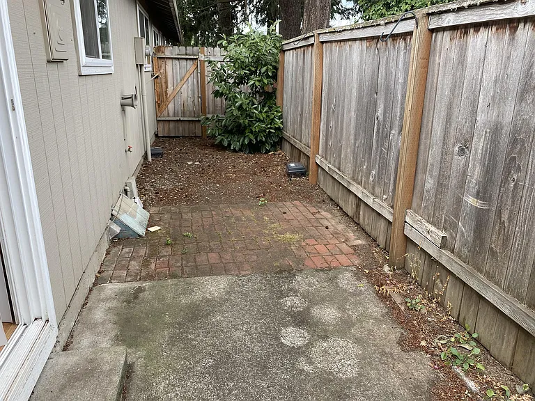 7425 SE Henry St — Photo 12