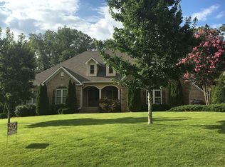 405 Fieldcrest St SW, Hartselle, AL 35640