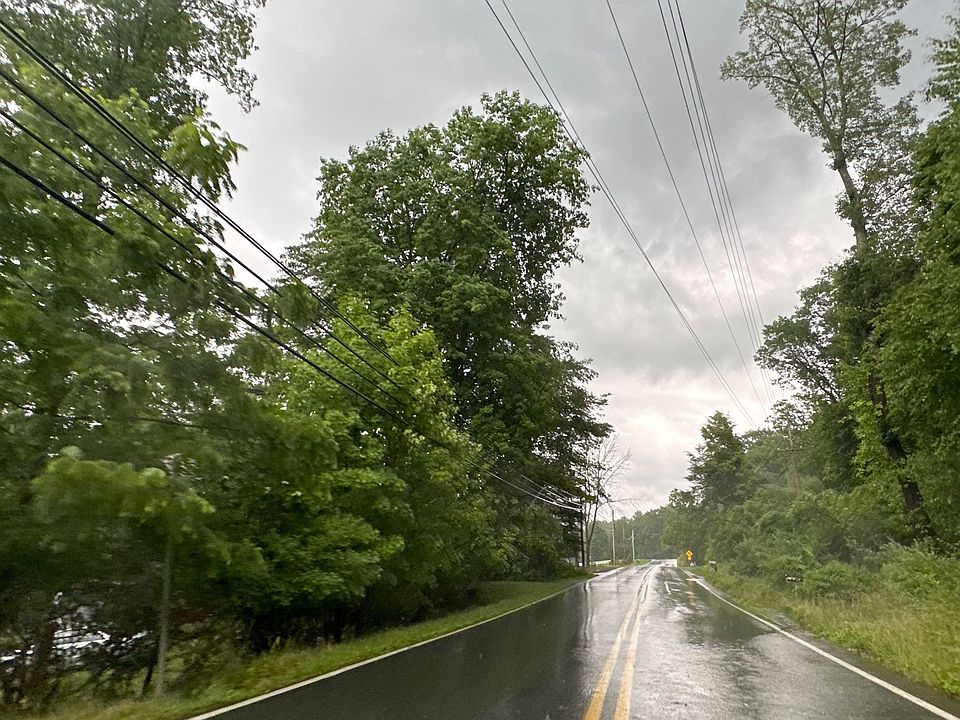 2nd image of 3405 Turkey Hill Rd