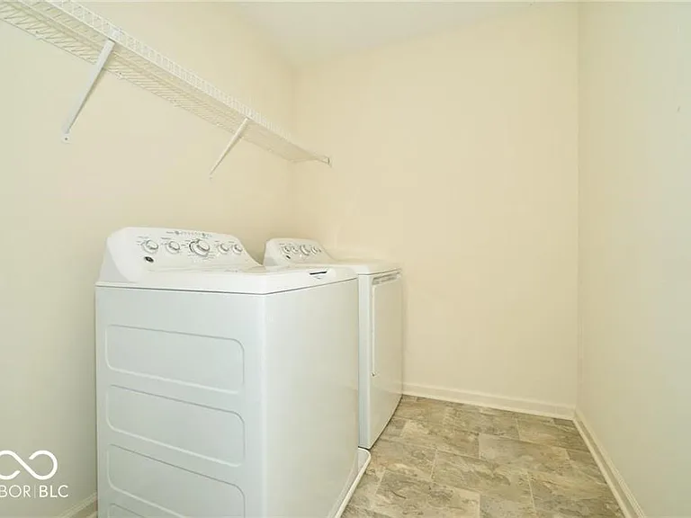 8255 Carnegie Ln — Photo 11
