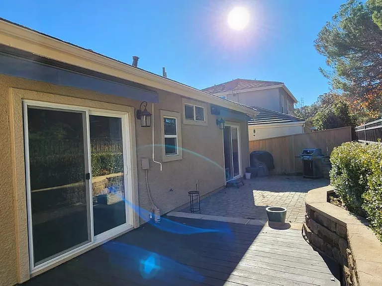 406 Endberg Dr — Photo 11