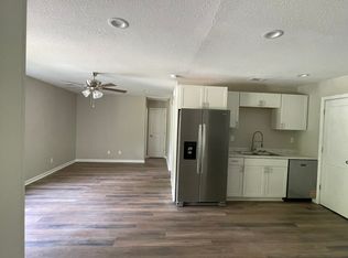 102 Dylan Dr, Glennville, GA 30427