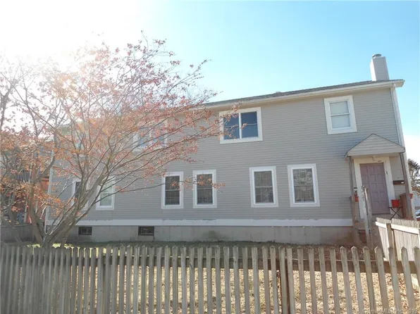 36 Tilley St, New London, CT 06320