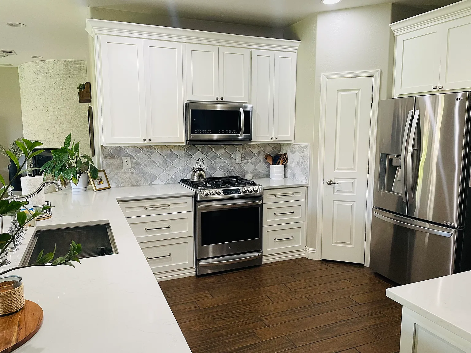 3 bed, 2234 sqft, $4,500 — Photo 4