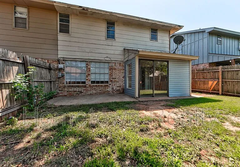 7301 Edenborough Dr — Photo 39