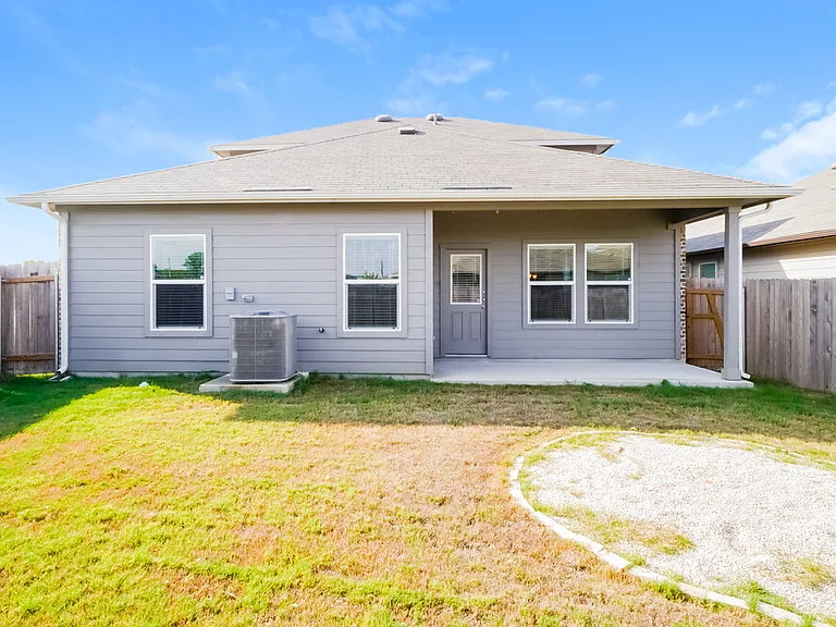 775 Monarch Dr — Photo 20