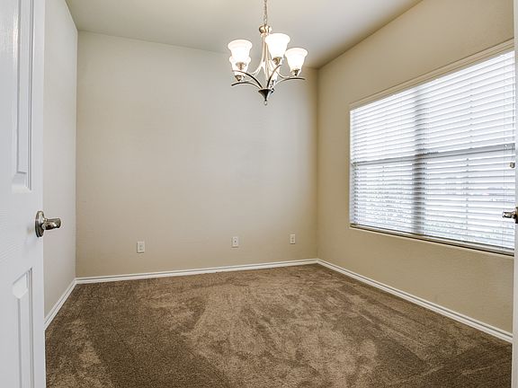 5th image of 4709 Elkhart Dr