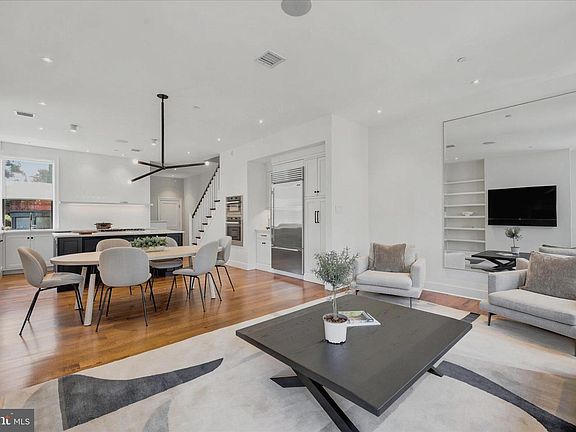 4th image of 1800 Pine St #103