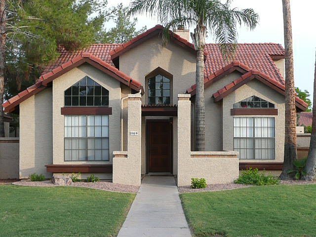 Tempe Royal Palms