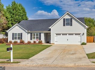 1796 Maxey Ln, Winder, GA 30680