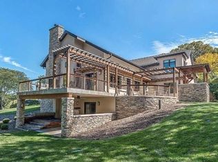 1255 Overhill Rd, Elm Grove, WI 53122