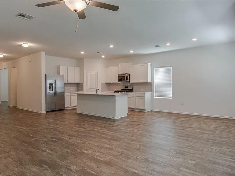 6721 Hartlage St — Photo 10