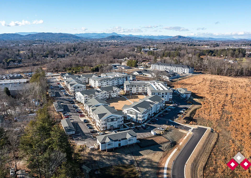 The Summit Hendersonville