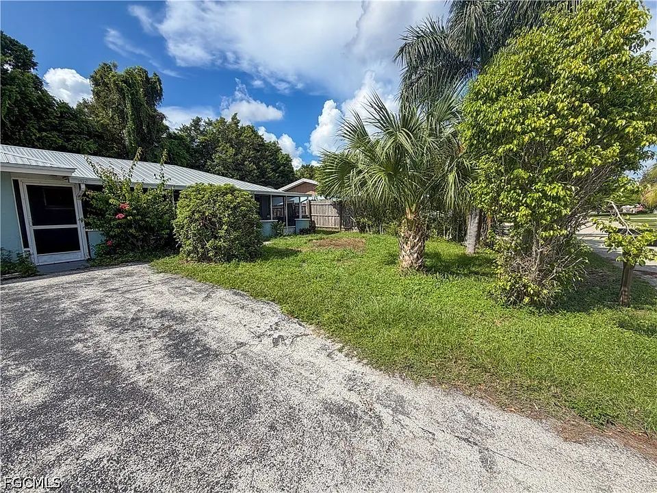 1034 Southdale Rd
