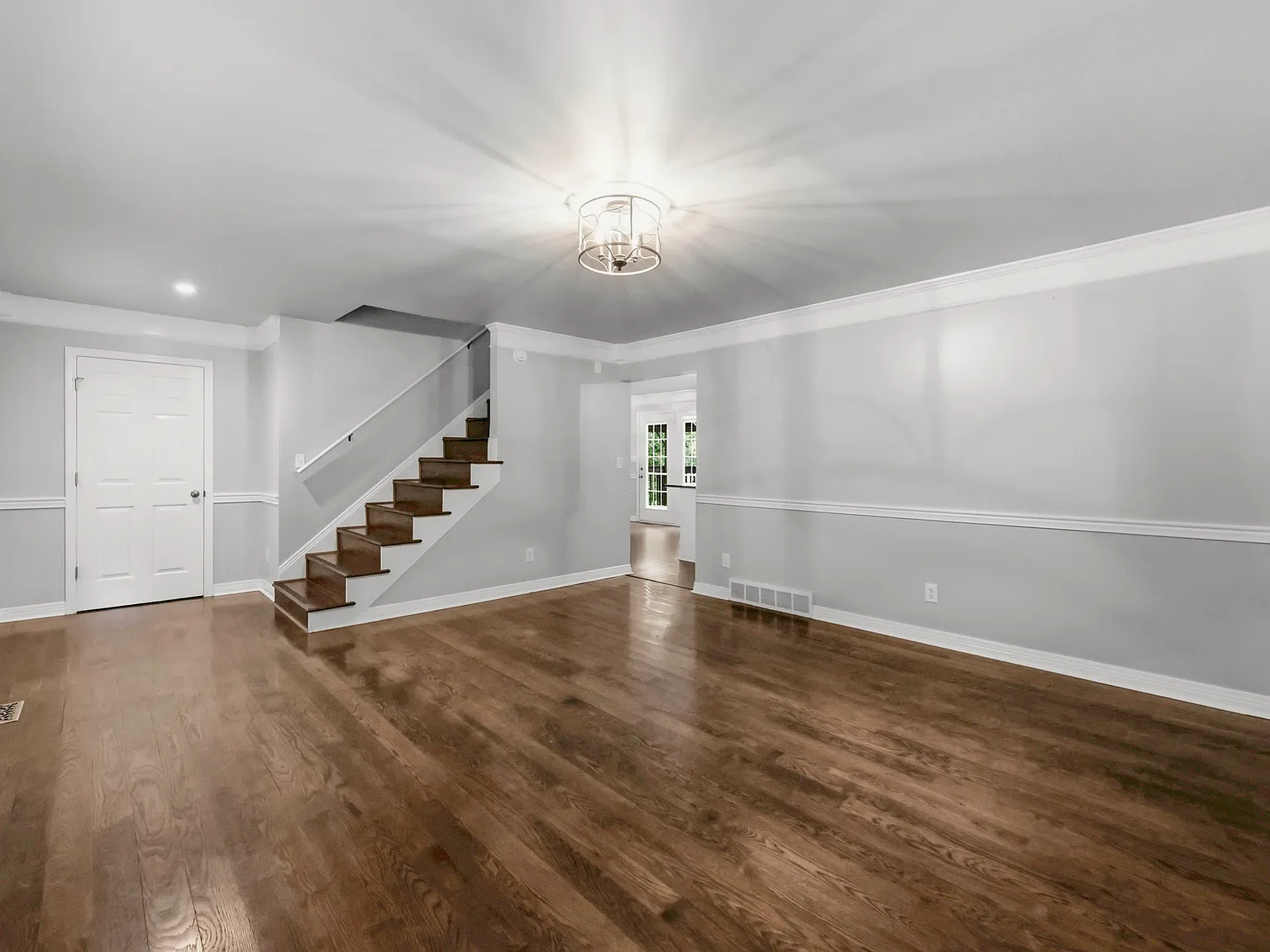 4 bed, 3.5 bath, 2974 sqft, $2,895 — Photo 4