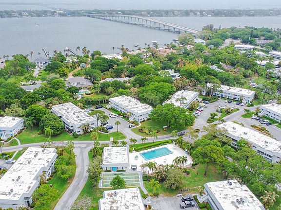 2nd image of 2929 SE Ocean Boulevard #134-3