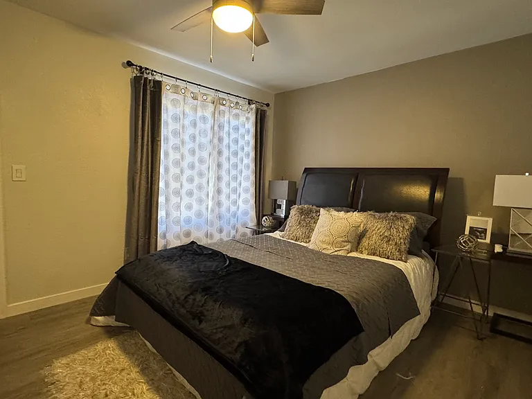 E Belleview Pl — Photo 61