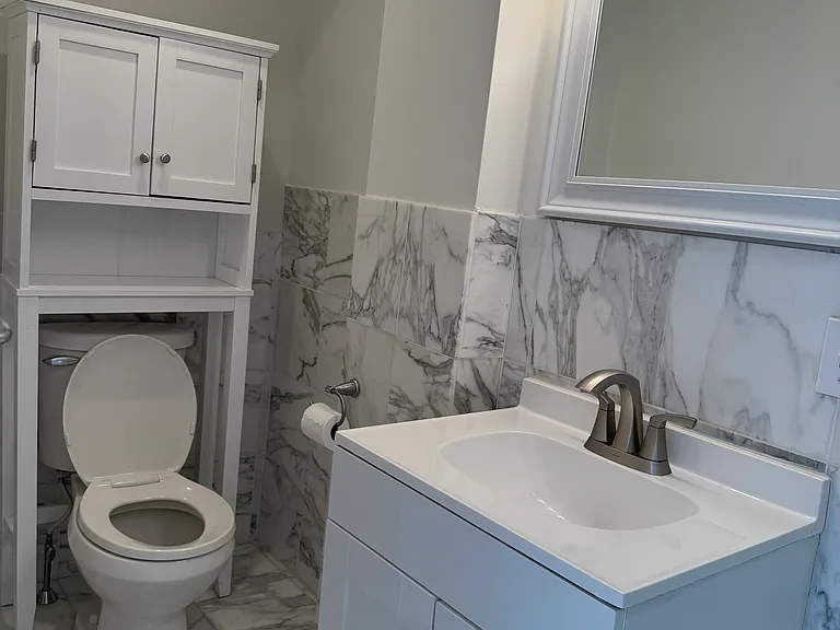 408 S Alder St — Photo 7
