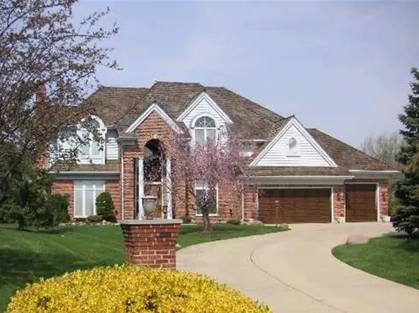 21914 Cambridge Dr, Kildeer, IL 60047
