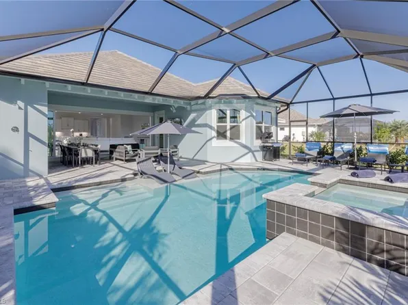 8982 Gustavia Ct, Naples, FL 34112