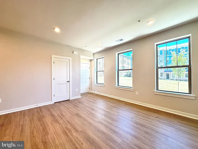 1104 Dabney #A — Photo 6
