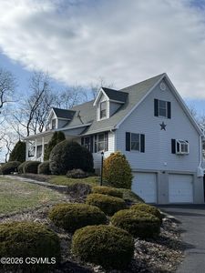 67 Robin Ln, New Columbia, PA, 17856