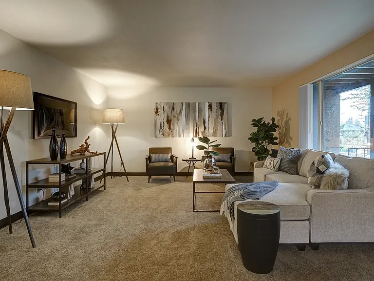 Upland Terrace — Photo 8