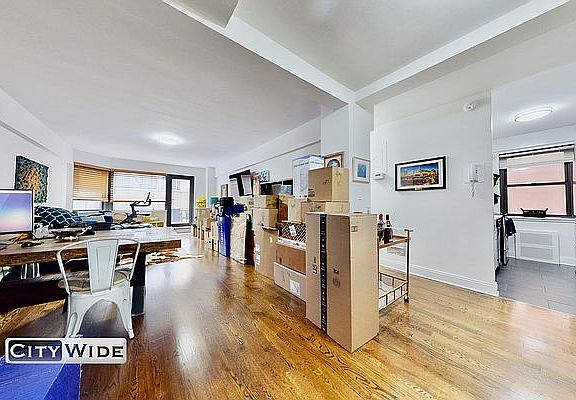 2nd image of 219 E 69th St APT 1C