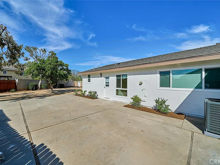 15061 Talley St — Photo 30
